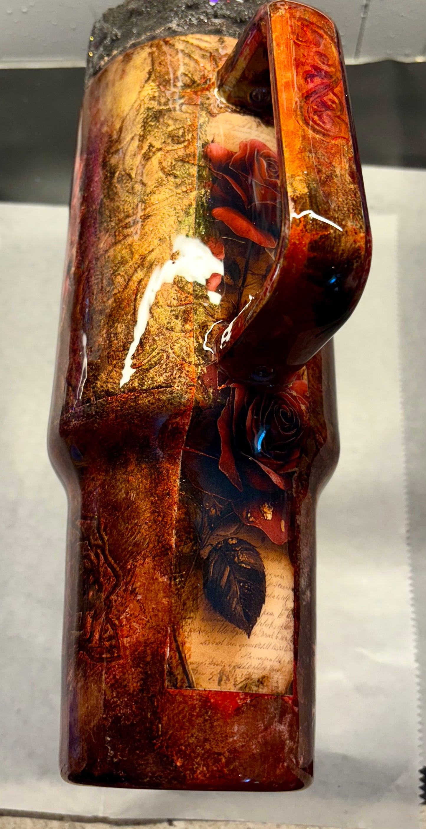 40 oz Gorgeous crimson & gold alcohol ink travel tumbler