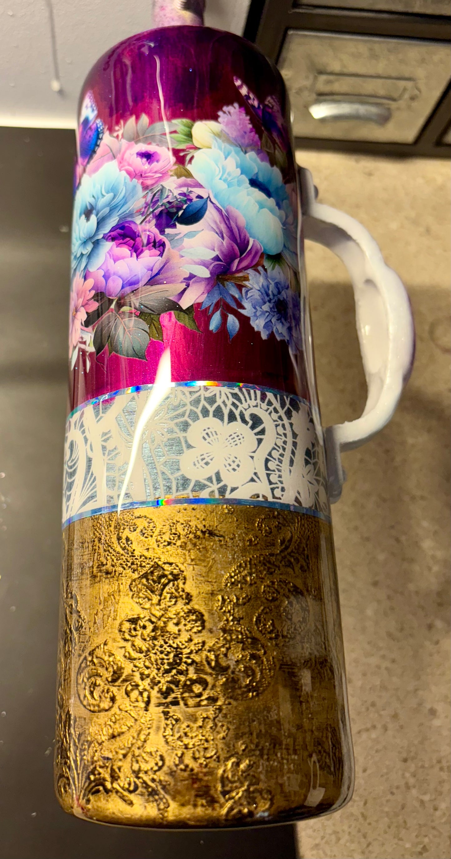 Classy flowers & Lace